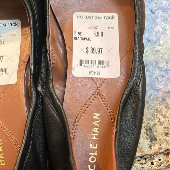 Cole Haan slip on leather ballet NWT size 6 1/2 - Picture 4 of 7